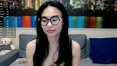 Kwan online show from December 9, 2:06 pm