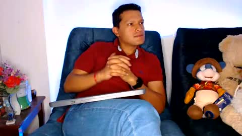 Manu online show from June 16, 2:26 am