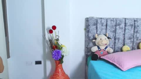 littledoll_11 online show from December 19, 6:31 am