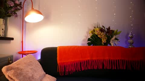 Emily Hill online show from January 17, 9:34 pm