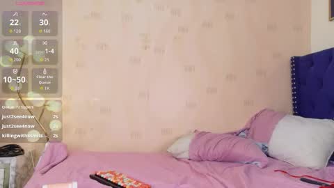 Tania  online show from March 3, 9:33 pm