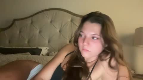 Lila 3 online show from October 3, 3:15 am