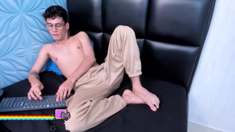 Snapshot of littlemax23 chatting on October 16, 12:38 pm MAX online show from October 16, 12:38 pm