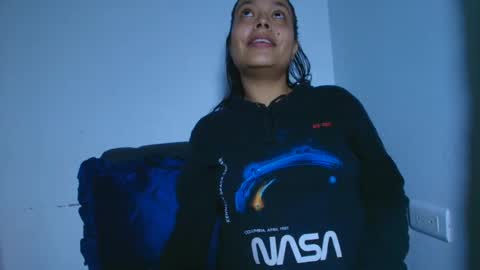 Snapshot of littlemodel chatting on September 25, 10:39 pm Juana 1pm to 8pm Colombian time online show from September 25, 10:39 pm