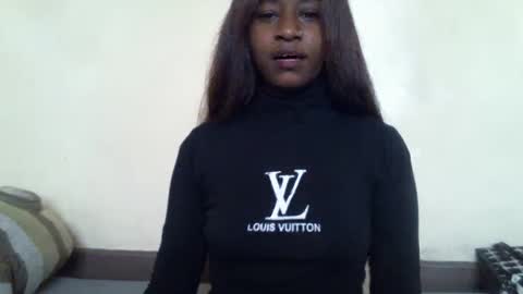 littlesandie online show from October 1, 6:56 am