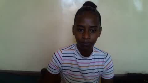 littlesandie online show from November 17, 5:21 am