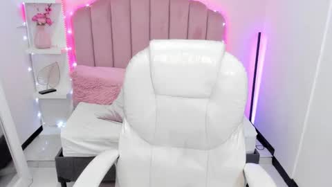  sofii  online show from October 31, 10:32 pm