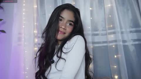 littletammy_ online show from September 30, 12:37 pm