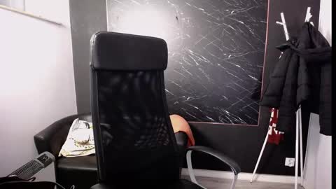 Viki online show from February 24, 5:00 am