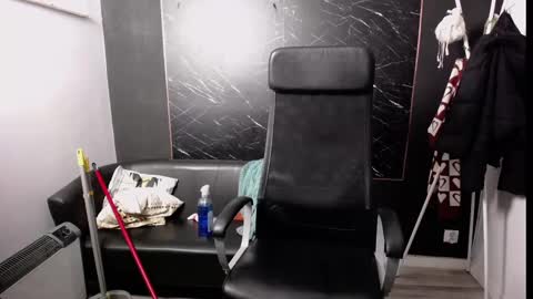 Viki online show from March 3, 5:09 am