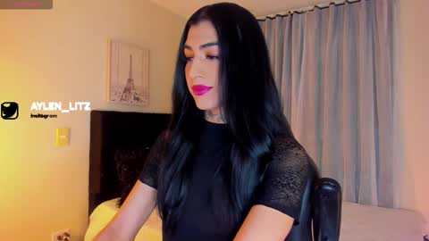 litz_81 online show from October 14, 6:05 am