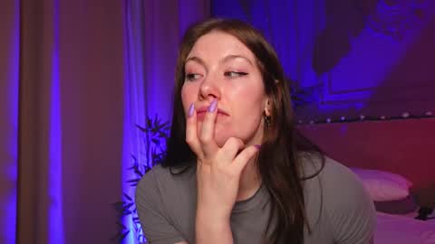 Liv 3 online show from December 20, 4:58 pm