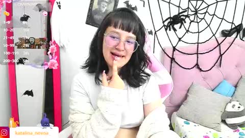 Snapshot of liv_rosse chatting on October 17, 2:37 am Katalina Novoa. online show from October 17, 2:37 am