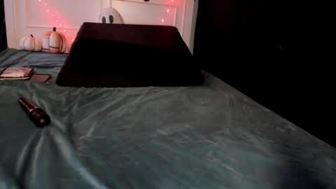 Liv online show from November 1, 11:37 pm