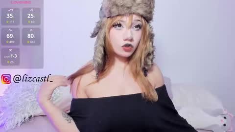 Snapshot of lizcastl chatting on October 4, 4:43 am lizcastl online show from October 4, 4:43 am