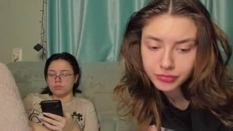 lizzi_muur online show from January 17, 6:23 pm