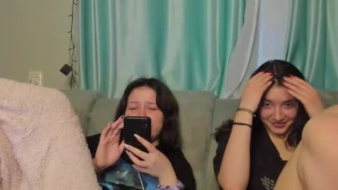 lizzi_muur online show from January 24, 1:47 pm