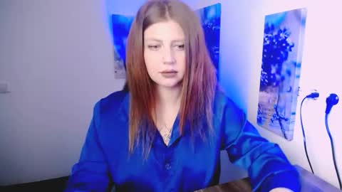 Lizzy3 online show from March 22, 2:10 pm