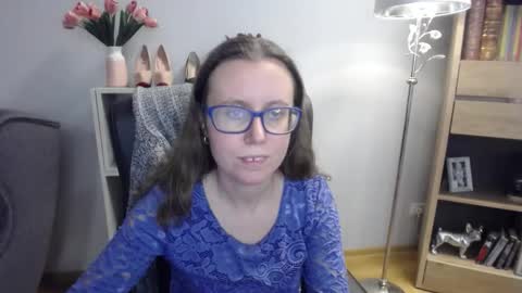 Lizzy online show from December 3, 6:03 am