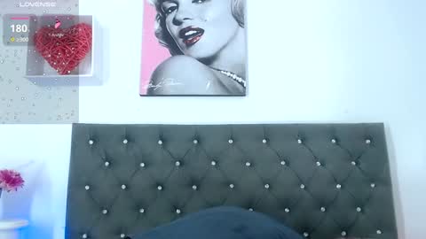 Lizzy hairy pussy online show from February 4, 12:19 am