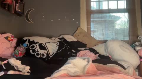 lizzybunny online show from February 17, 5:12 pm