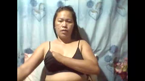 llanie888 online show from March 12, 7:02 am