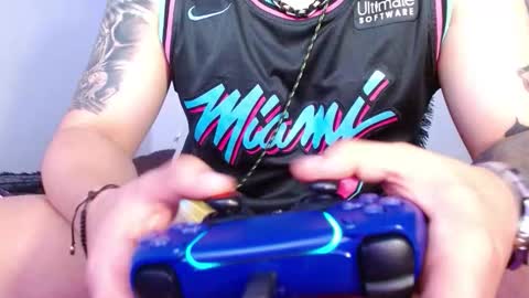 Snapshot of lliamm_2 chatting on October 22, 5:10 am lliamm 2 online show from October 22, 5:10 am