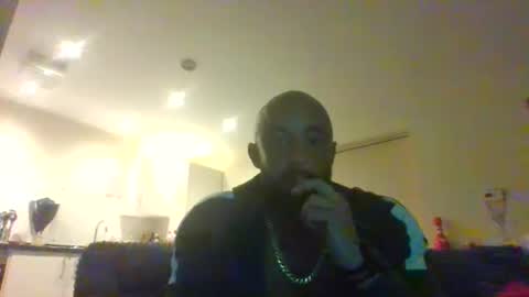 Leon online show from September 27, 7:33 pm