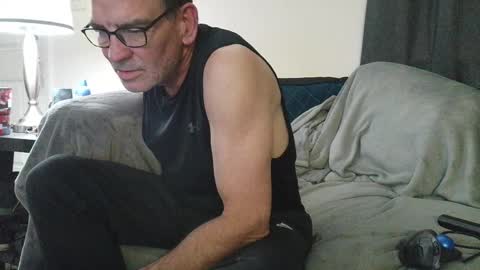 LongDick Daddy online show from April 14, 7:11 am