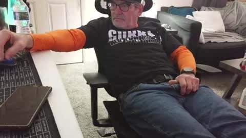 LongDick Daddy online show from March 2, 4:17 am