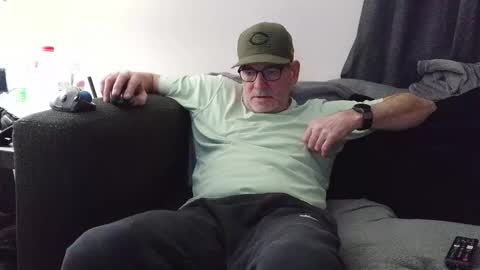 LongDick Daddy online show from March 30, 12:12 am