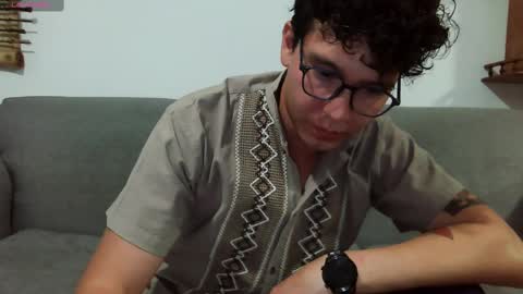 Lobo online show from March 5, 2:03 am