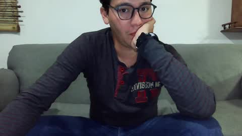 Lobo online show from February 25, 1:41 am