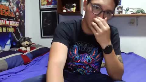 Lobo online show from September 13, 1:08 am