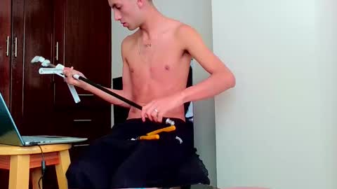 logaan_grey online show from October 28, 7:04 pm