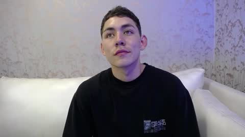 Loganfoster  online show from December 1, 8:18 pm