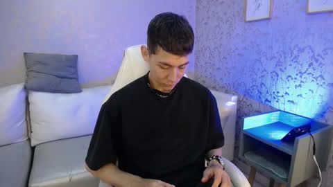 Loganfoster  online show from December 14, 10:05 pm