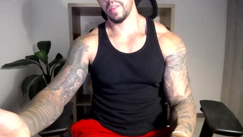 Logan Wolfp online show from May 5, 5:36 am