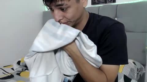 loganjhonson19 online show from February 2, 2:42 am