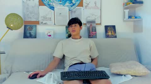 loganoficialx online show from February 22, 1:36 pm