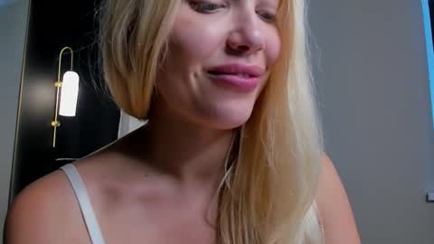 logic_404 online show from September 20, 12:41 pm