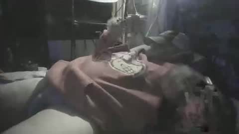 Sean online show from April 15, 11:57 am