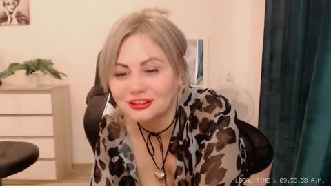 Snapshot of lola_anderson chatting on March 5, 4:56 am  Lola  online show from March 5, 4:56 am