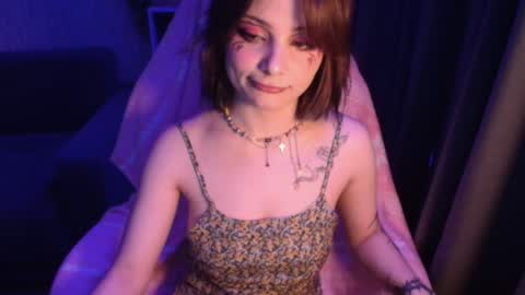 lola online show from February 8, 12:06 pm