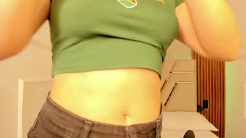 Snapshot of lolaangellx chatting on September 27, 8:06 pm Lola Angel online show from September 27, 8:06 pm