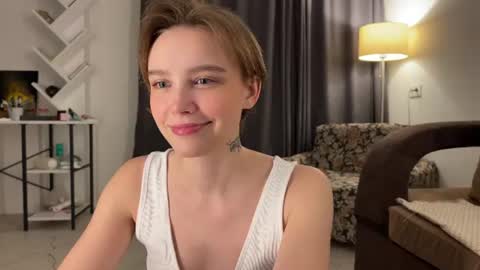 lolaatatee online show from June 27, 7:09 pm
