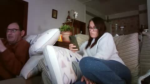 LOLA HUESO y ERIC online show from February 13, 4:10 pm