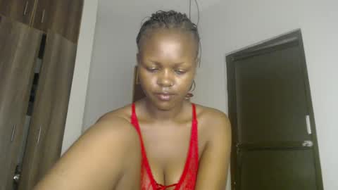 lolamia7 online show from February 21, 7:34 am