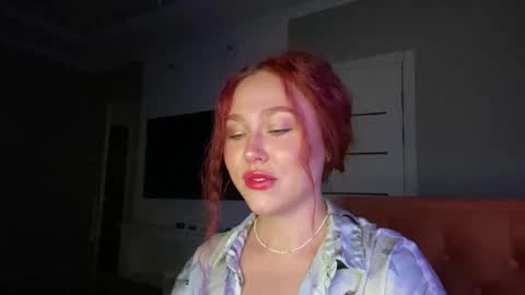 Lola online show from September 9, 2:06 pm