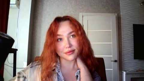 Lola online show from September 19, 11:58 am